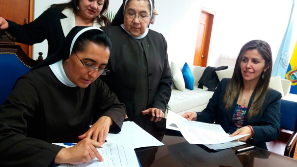 Suscripción del convenio marco de cooperación binacional entre las universidades Central del Ecuador y Mariana de Pasto, Colombia y el Gobierno Autónomo Descentralizado Municipal de Tulcán