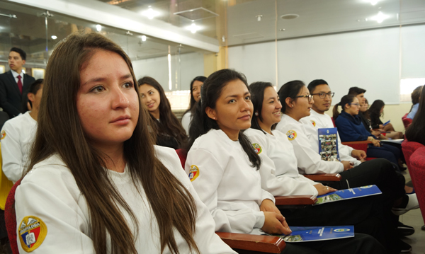 La Facultad de Odontología se posiciona como la mejor del país