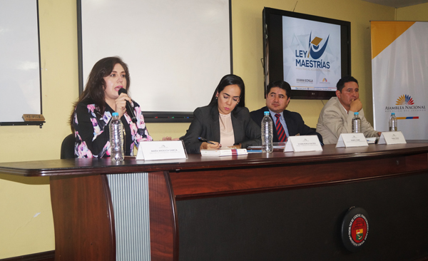 Facultad de Ciencias Administrativas socializa proyecto de reforma a las maestrías