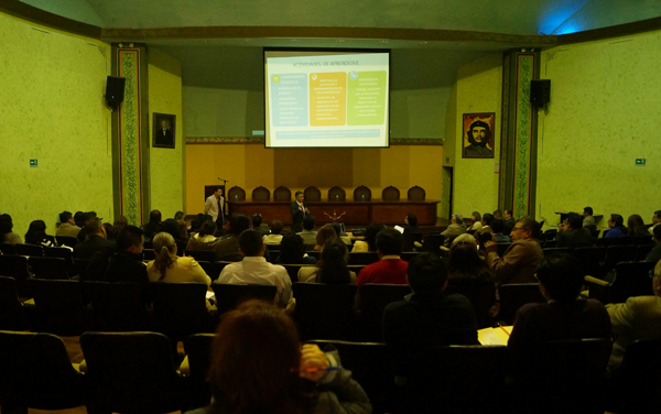 35 carreras inician este semestre con un nuevo rediseño