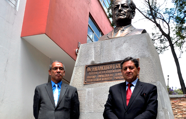 Facultad de Jurisprudencia develó imagen de Francisco José Salgado, ex Rector de la Universidad Central del Ecuador