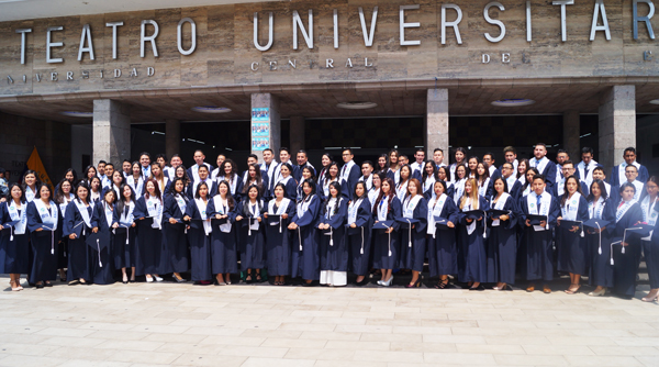 Profesionales en Finanzas celebraron su incorporación